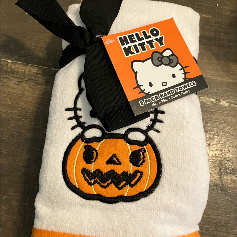 Hello Kitty Halloween hand towels